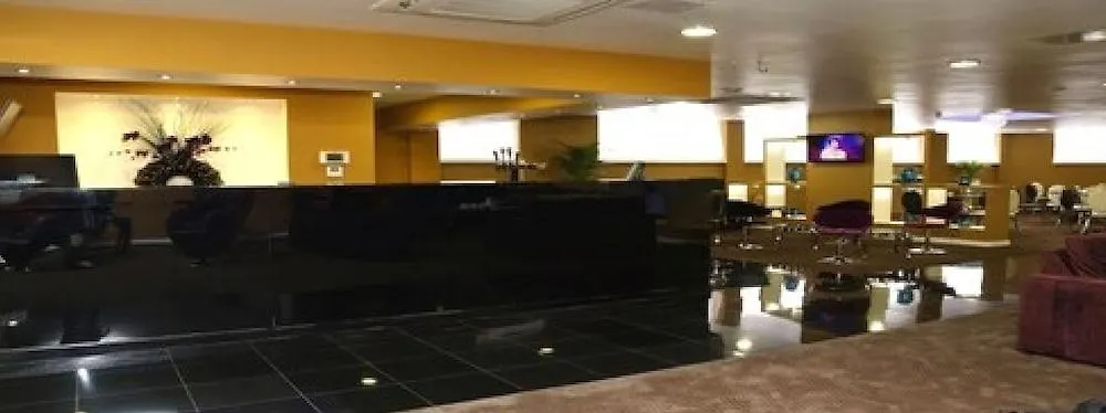 Stuart Hotel ルートン