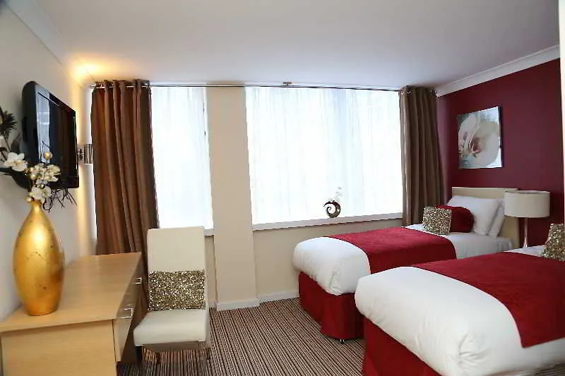 Stuart Hotel ルートン